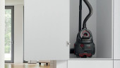 Пылесос Bosch BGS21POW2 2000Вт черный/красный Пылесос Bosch BGS21POW2 2000Вт черный/красный